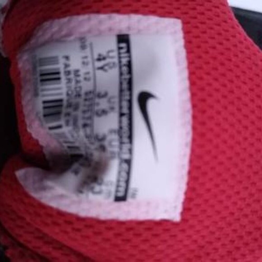 Youth Boys Nike Black/Red Dual Fusion Lightweight Basketball Sneakers Sz 4Y - Picture 6 of 7